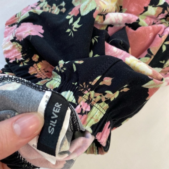 Floral Leggings - Picture 8 of 12